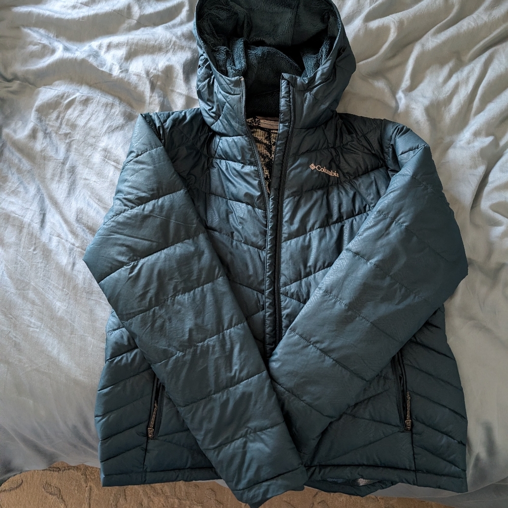 Columbia Women's Teal Hooded Puffer Jacket - Women's Powder Lite™ Hooded Jacket - Picture 8 of 13